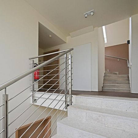 Modernes & Gepflegtes Hotelzimmer Mit Kueche! Bernstadt  Luaran gambar