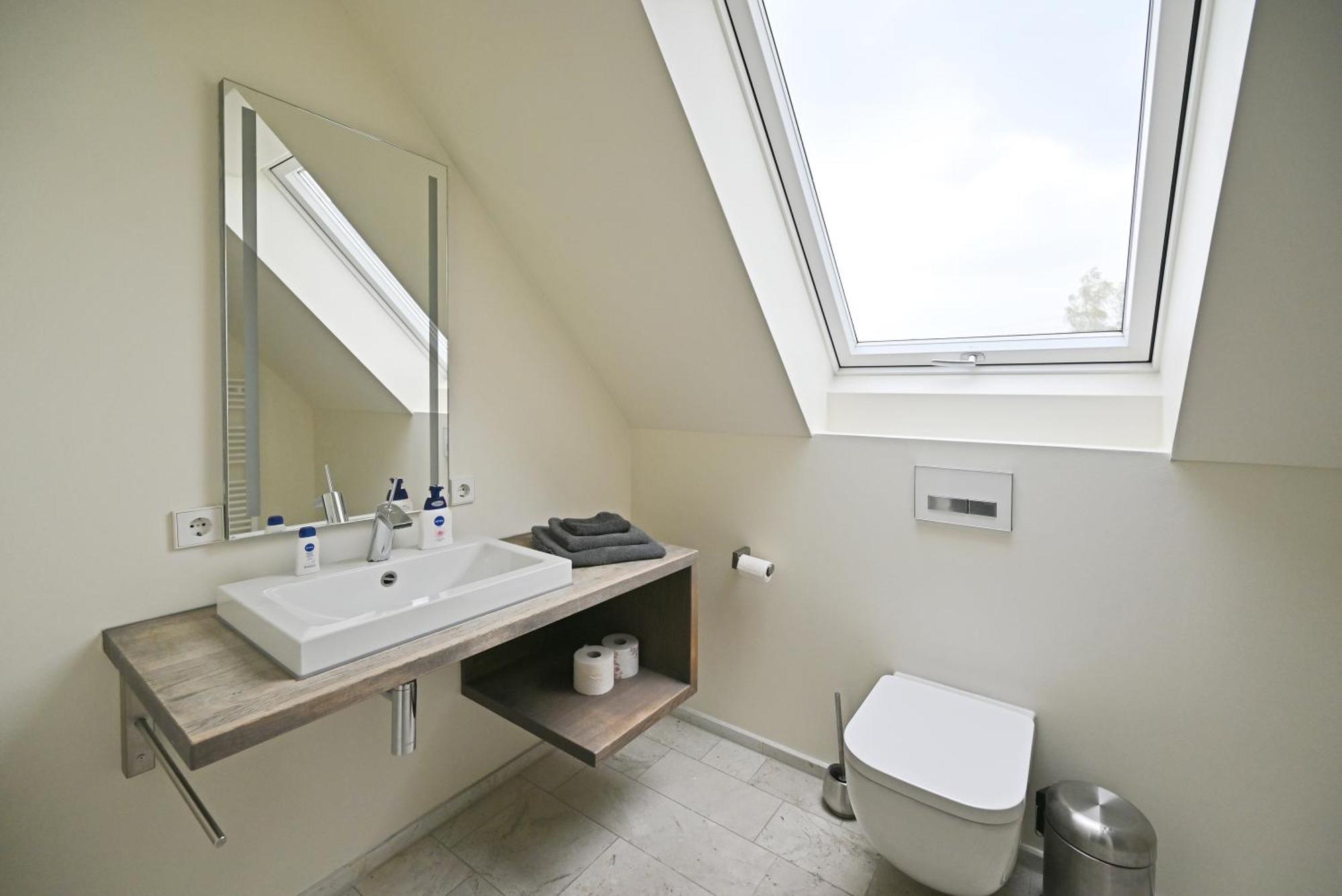 Modernes & Gepflegtes Hotelzimmer Mit Kueche! Bernstadt  Luaran gambar